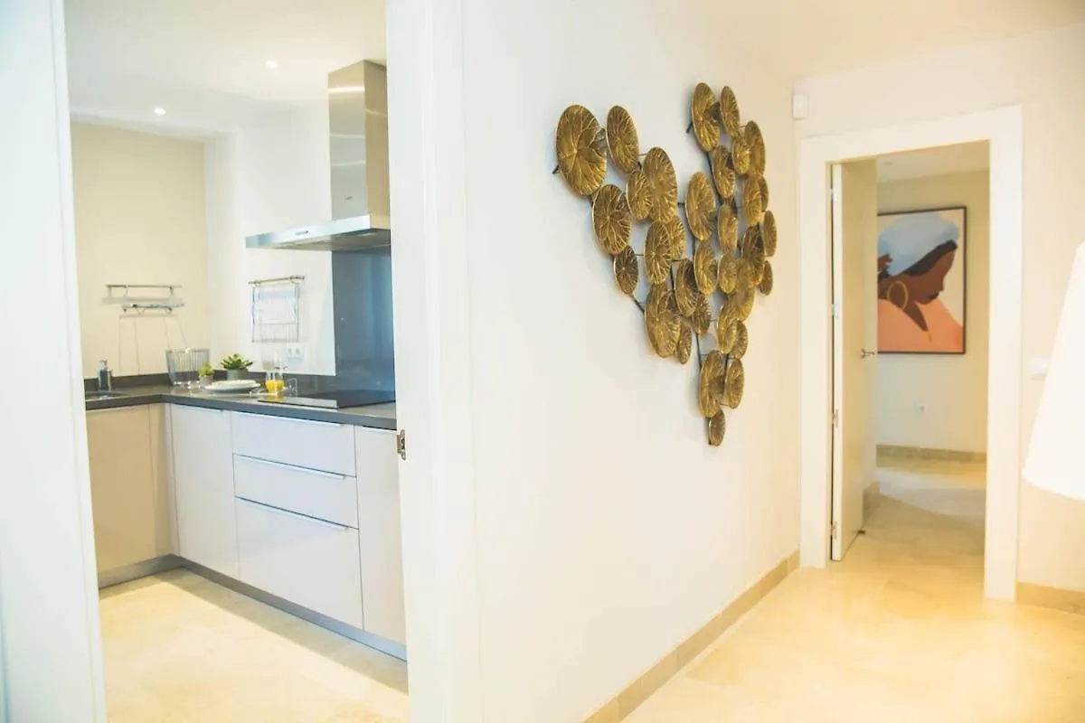 Exclusivo Apartamento En Los Flamingos Golf Estepona 0*,